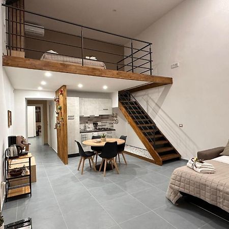 Le Radici Di Parthenope Apartment เนเปิลส์ ภายนอก รูปภาพ