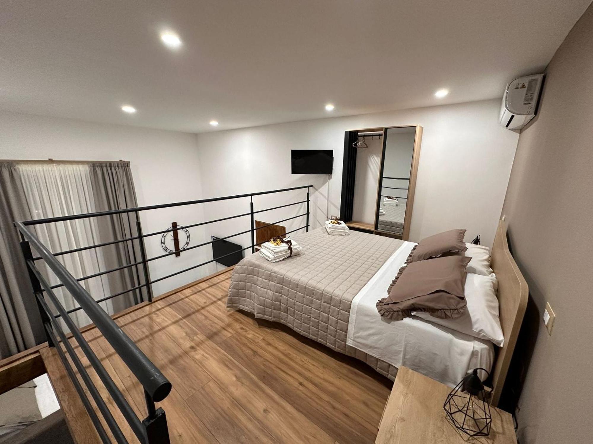 Le Radici Di Parthenope Apartment เนเปิลส์ ภายนอก รูปภาพ