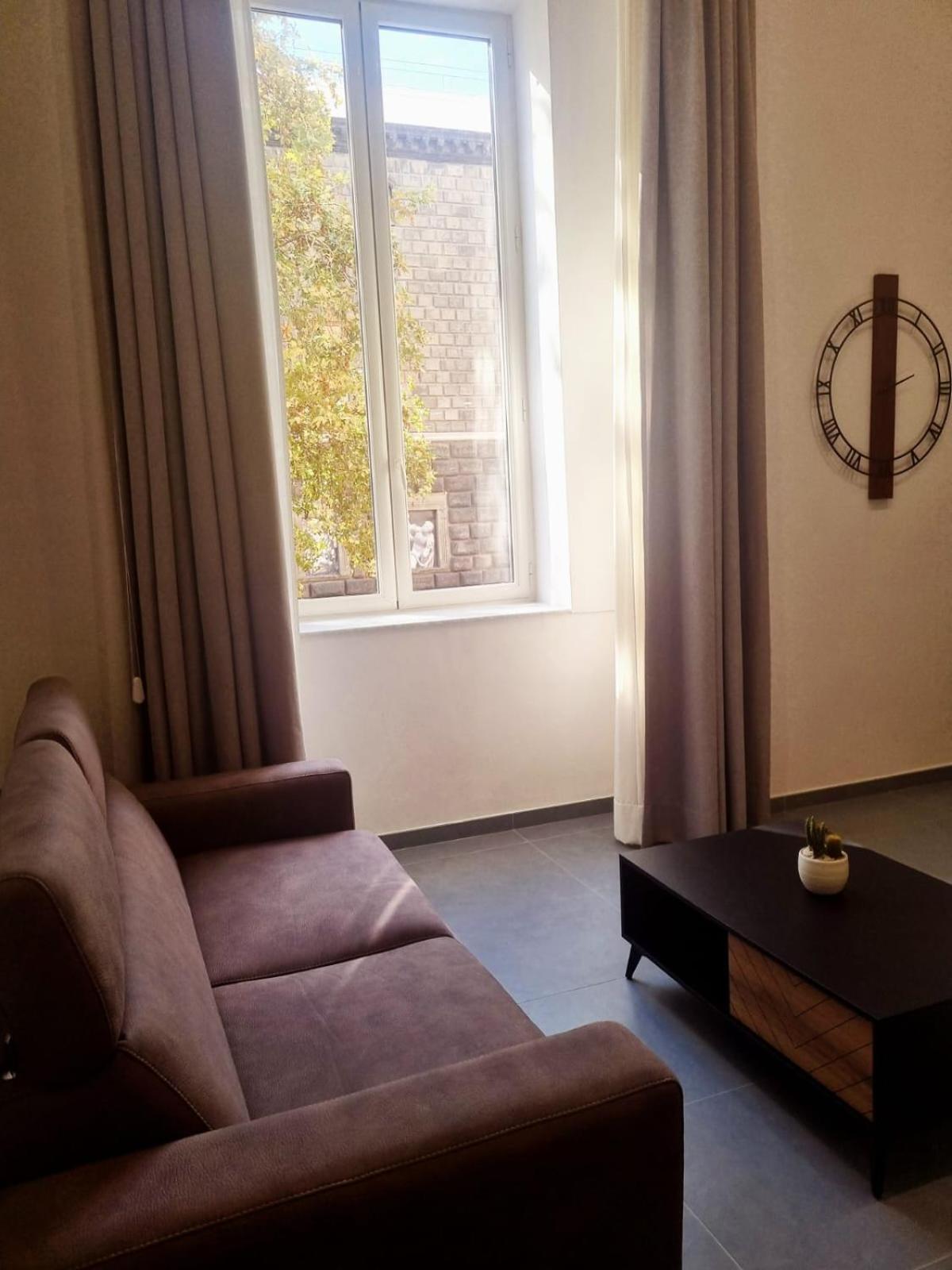 Le Radici Di Parthenope Apartment เนเปิลส์ ภายนอก รูปภาพ
